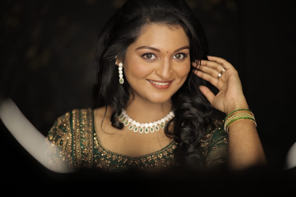 Plush Unisex Beauty Salon