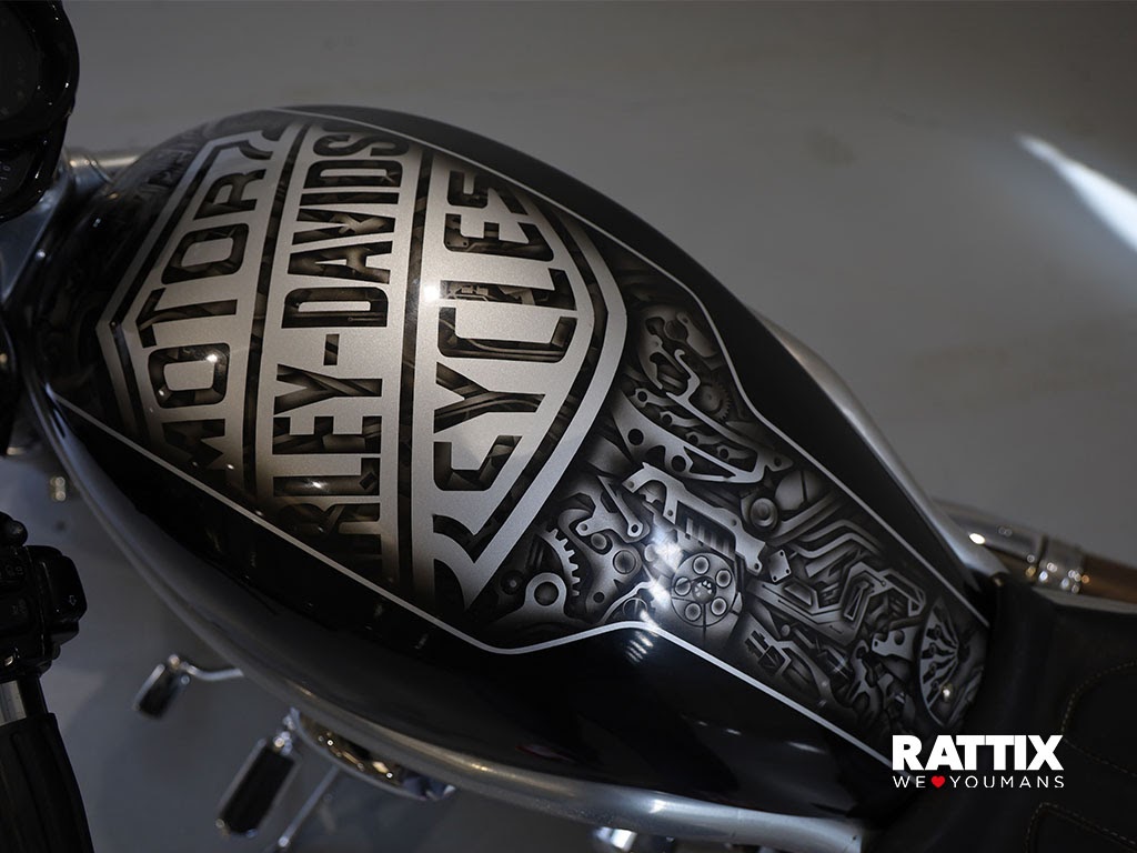 Rattix Motos Barcelona — Interior