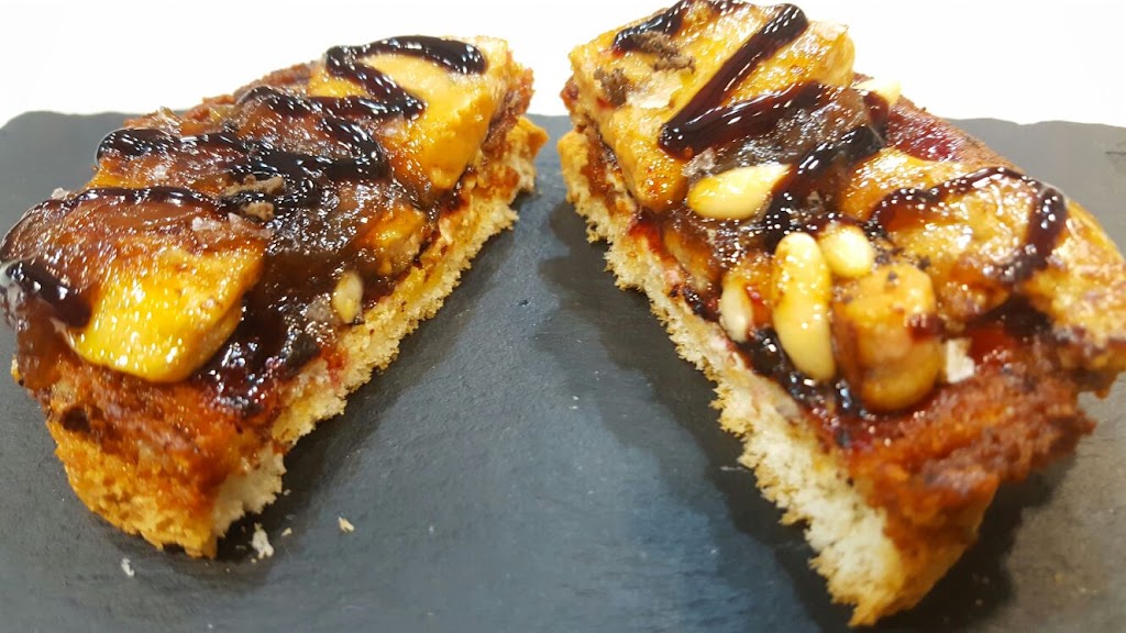 Cerveceria el Gustazo — Comida y bebida