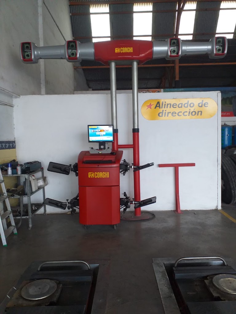 Neumaticos del Noroeste — Interior