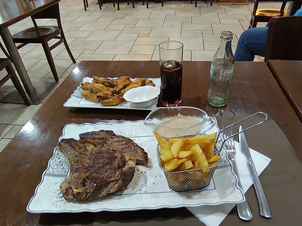 Restaurant El Mural — Comida y bebida