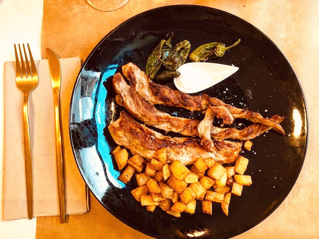 Jara Gastrobar — Comida y bebida