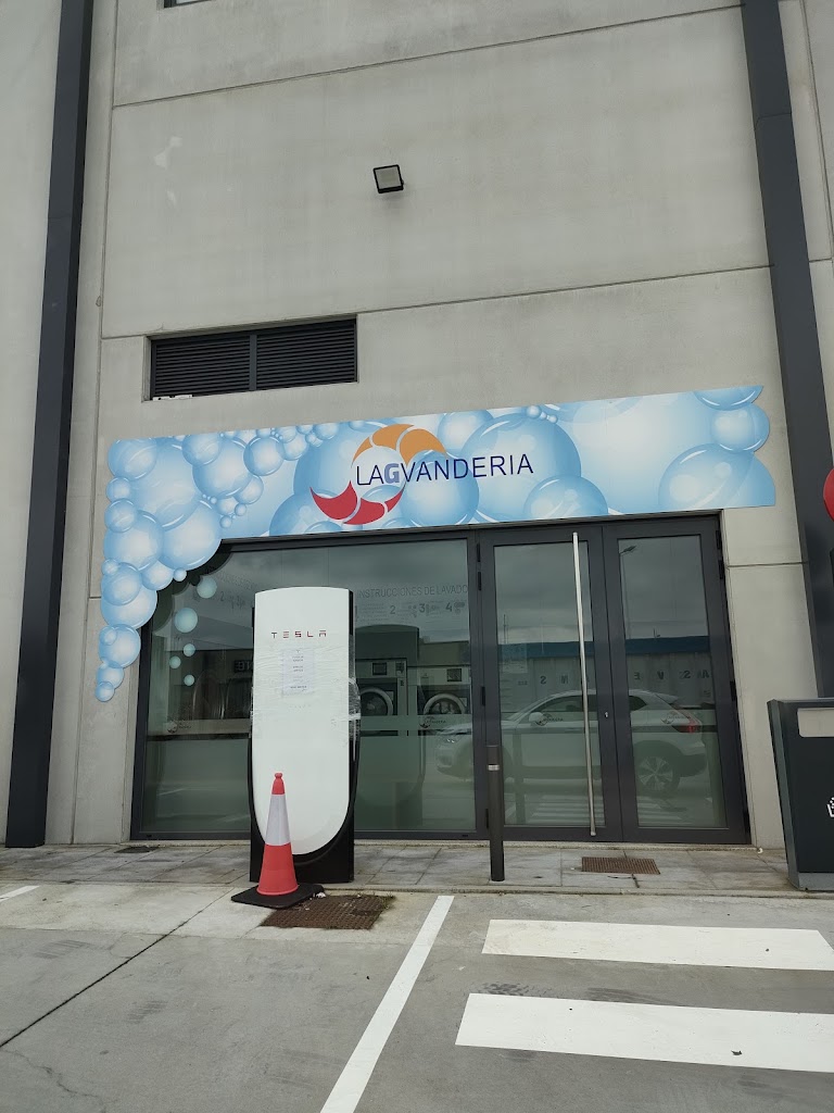 Los Angeles Gas Wash Truck — Exterior