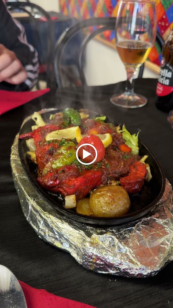 BLUE OSO (Restaurante hindu) — Videos
