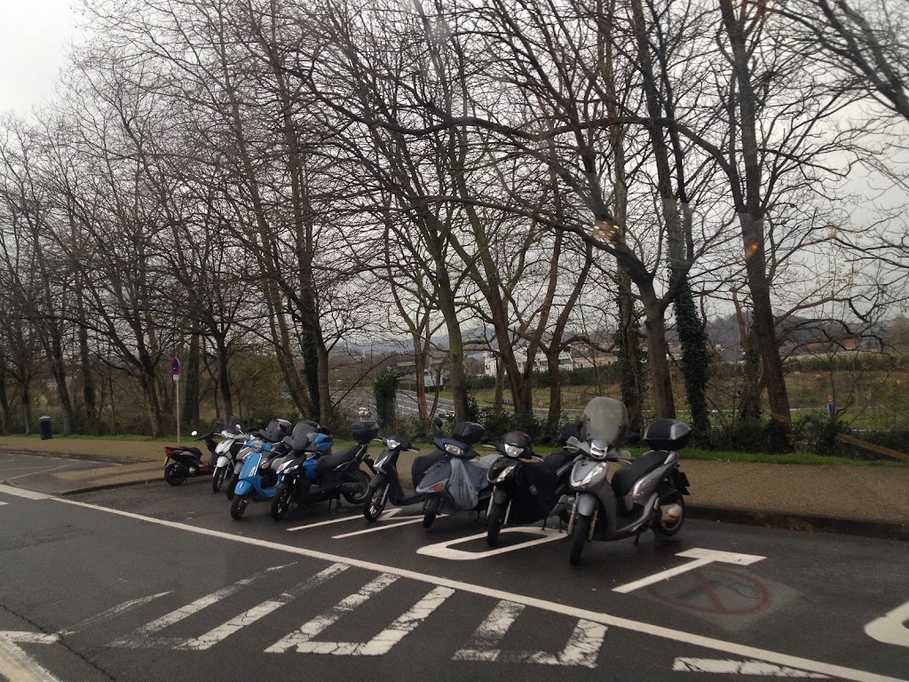 Aparcamiento Motos — Estacionamiento