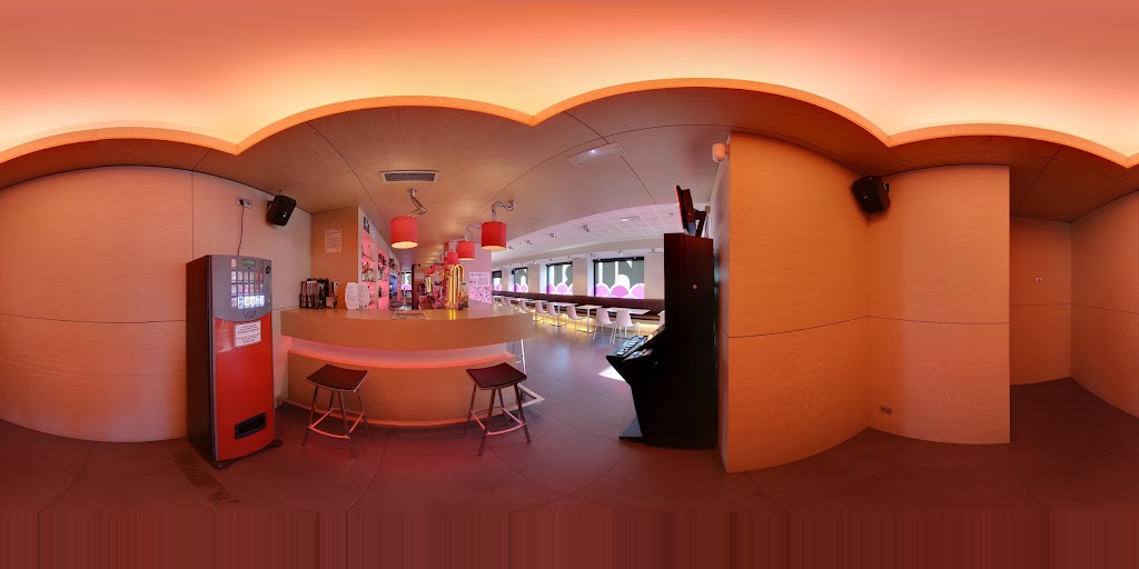 Cafe Restaurante Tribuna — Ambiente