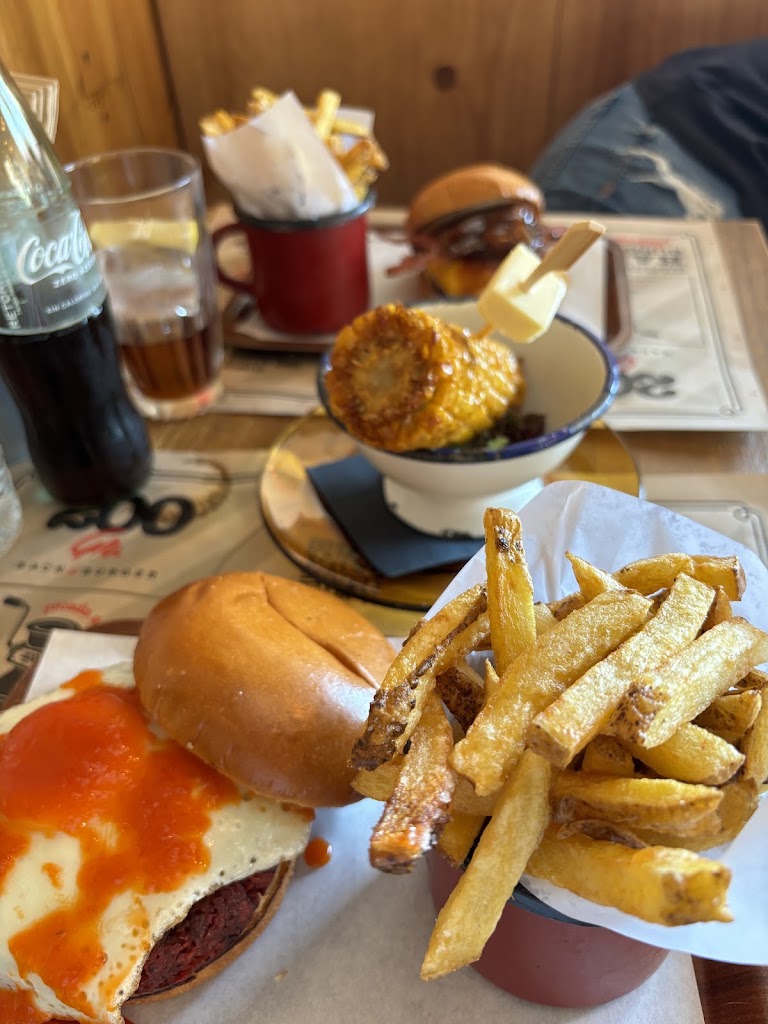 200 Gramos Burger & Beverage Telde — Comida y bebida