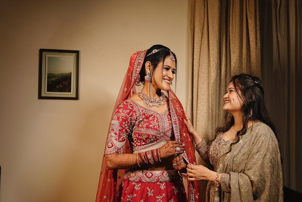 Scissorsshine Makeup Studio