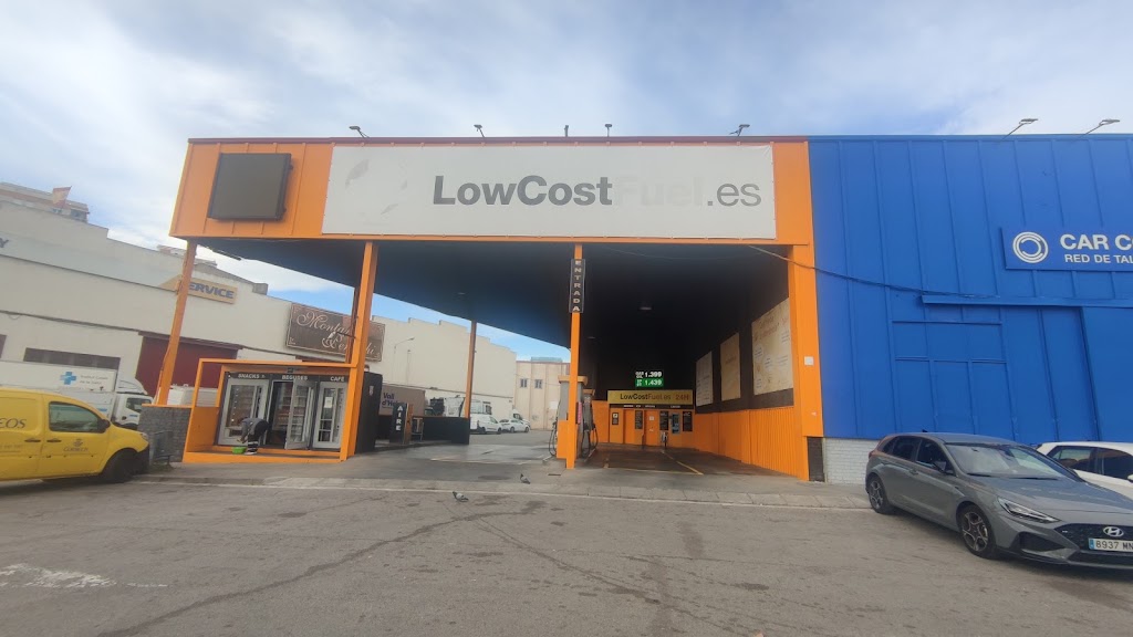 LowCostFUEL.ES (Badalona) — Exterior