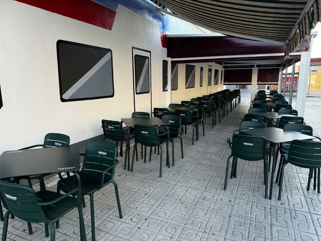 Heladeria Cafeteria Mati — Ambiente