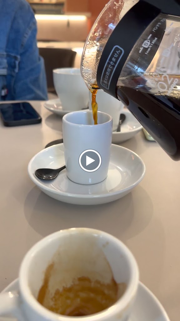 Madre Superiora Specialty Coffee Roasters — Capuchino
