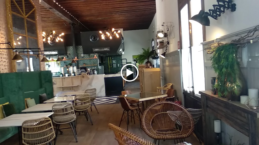 Cafe La Parada — Videos