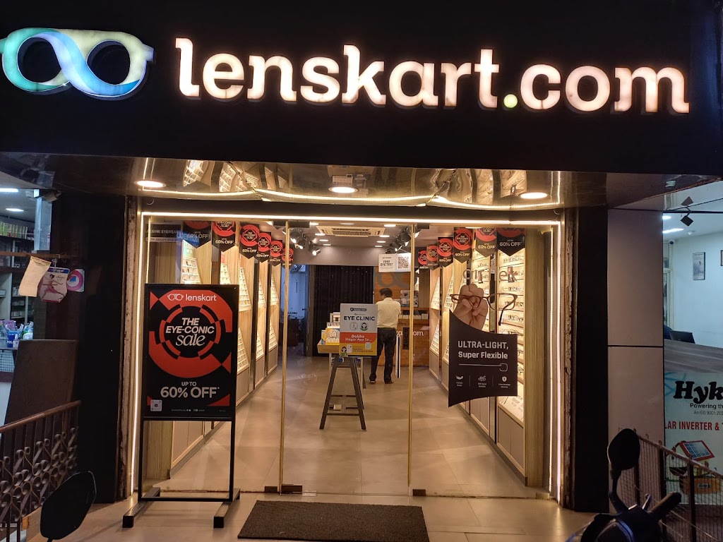 Lenskart Com At College Road Palakkad