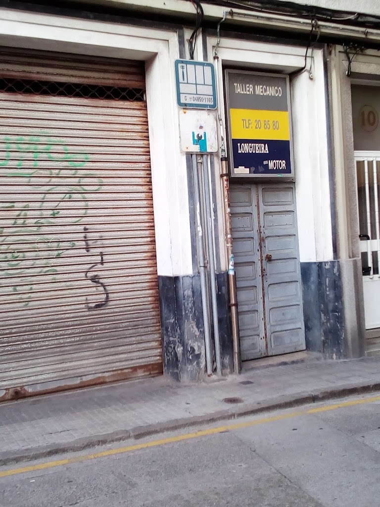 Talleres Longueira — Exterior