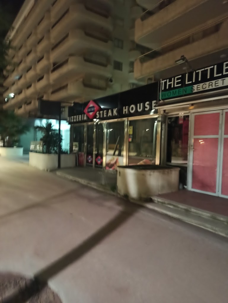 Pizza Metro Restaurant Salou — Mas recientes