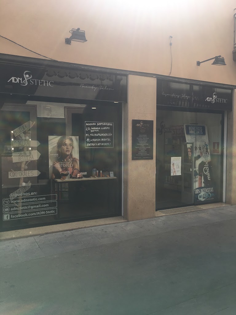 ADN STETIC — Exterior
