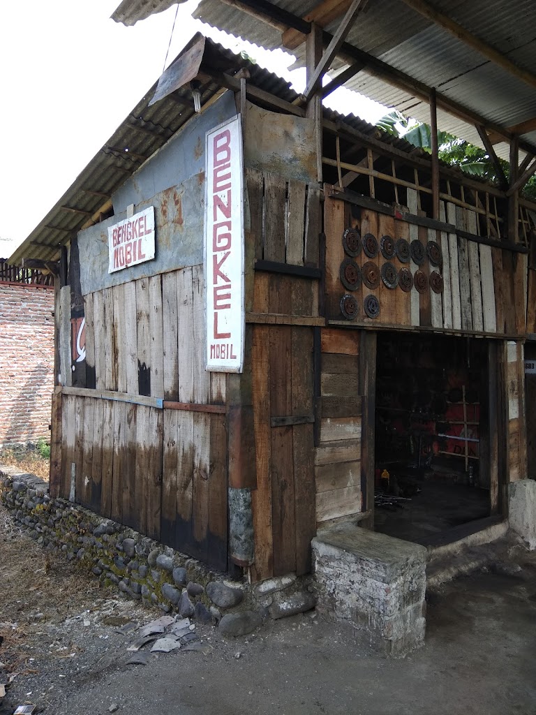bengkel mobil trio demangan