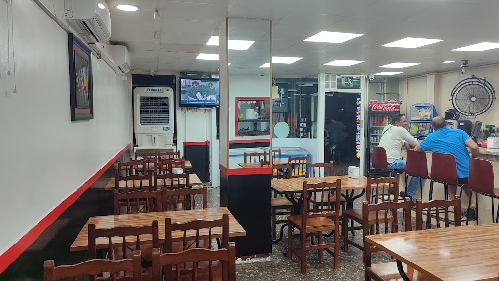 ANTIC DONER KEBAB — Ambiente