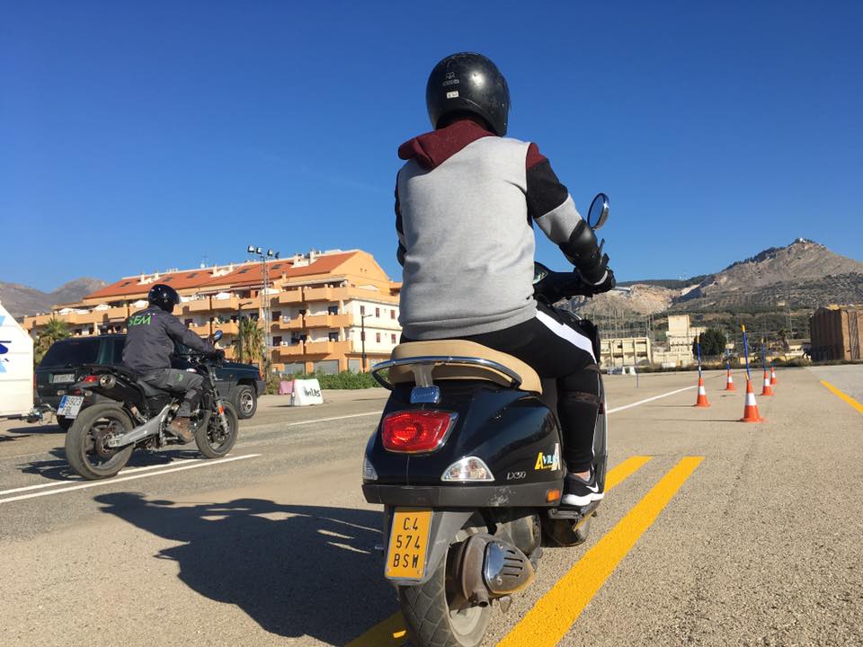 Autoescuela Aviles pista de practicas