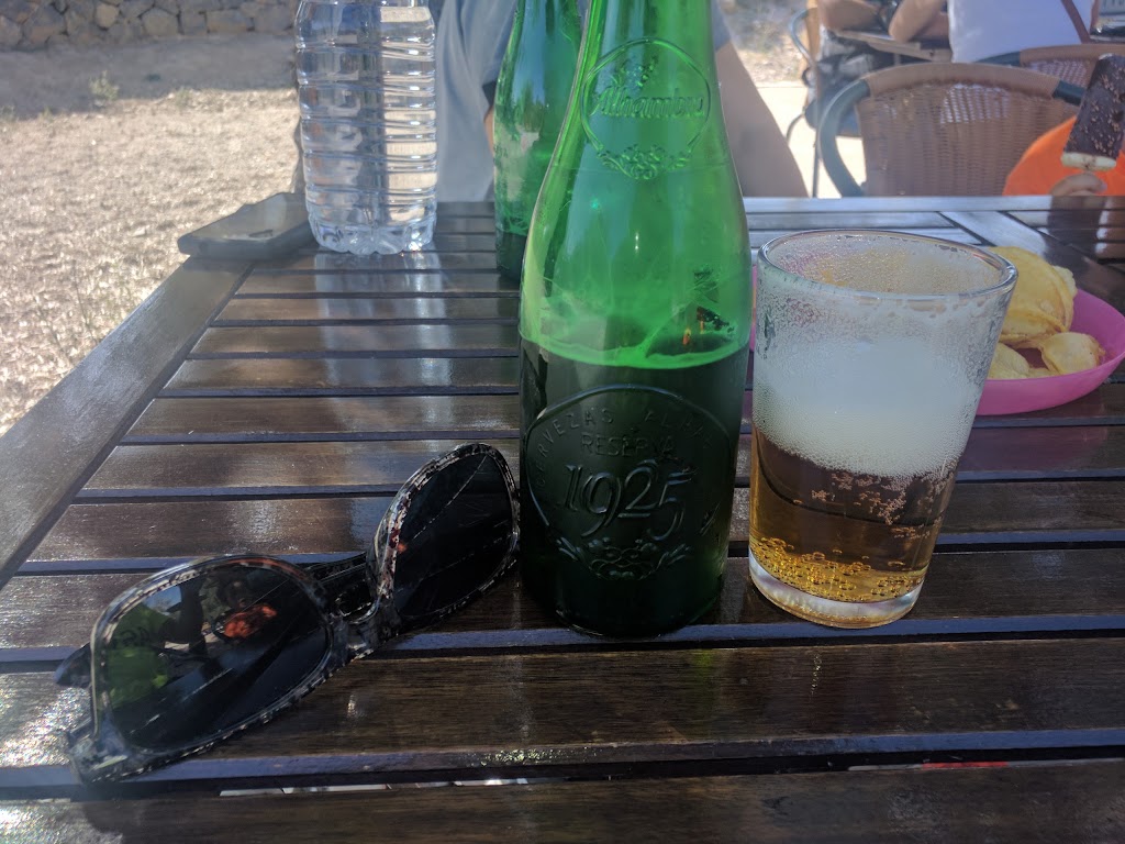 Quiosco Fuentes del Marques — Comida y bebida