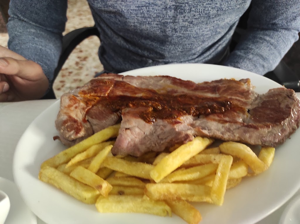 Bar Maype — Comida y bebida