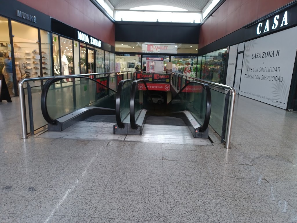 Parking Centro comercial La Vailet