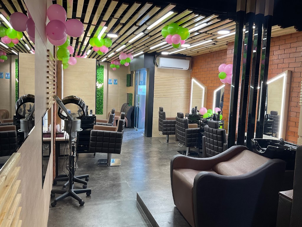 Green Trends Unisex Hair Style Salon