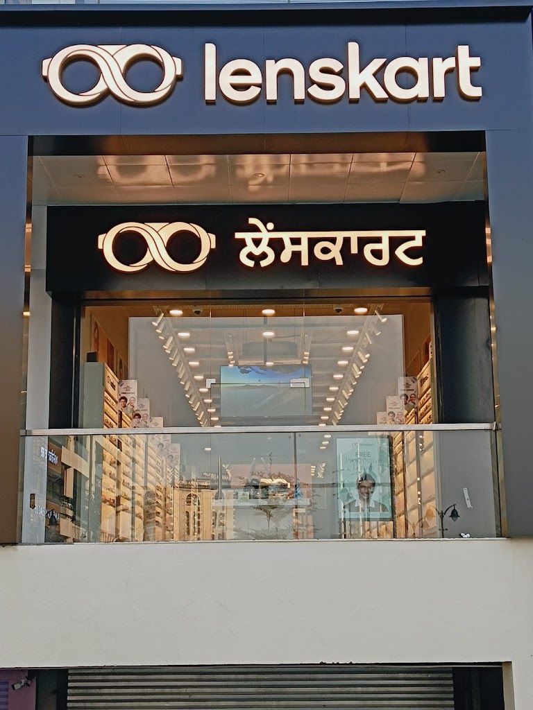 Lenskart Com At Amayra Kharar