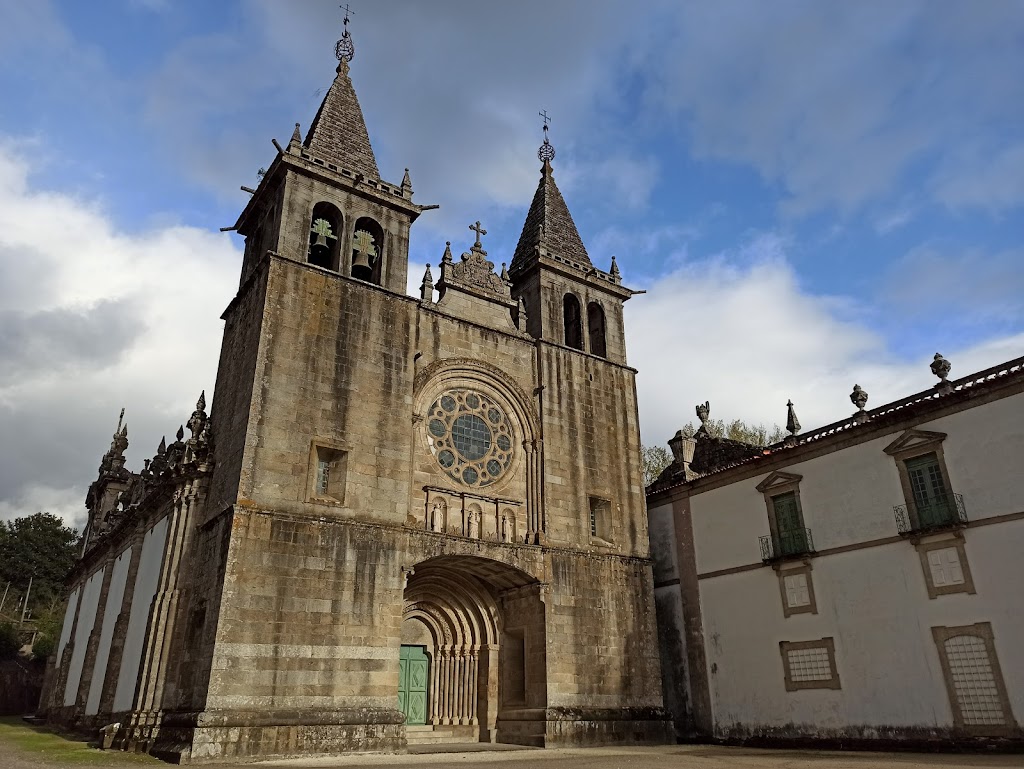 Mosteiro de Santa Maria de Pombeiro