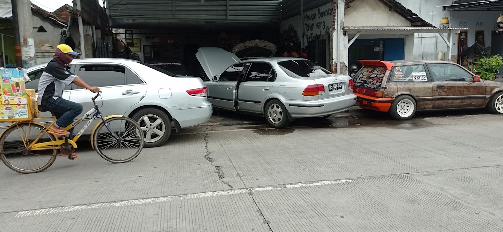 Bengkel mobil cak san / abe garage (basecamp HCWPAS )