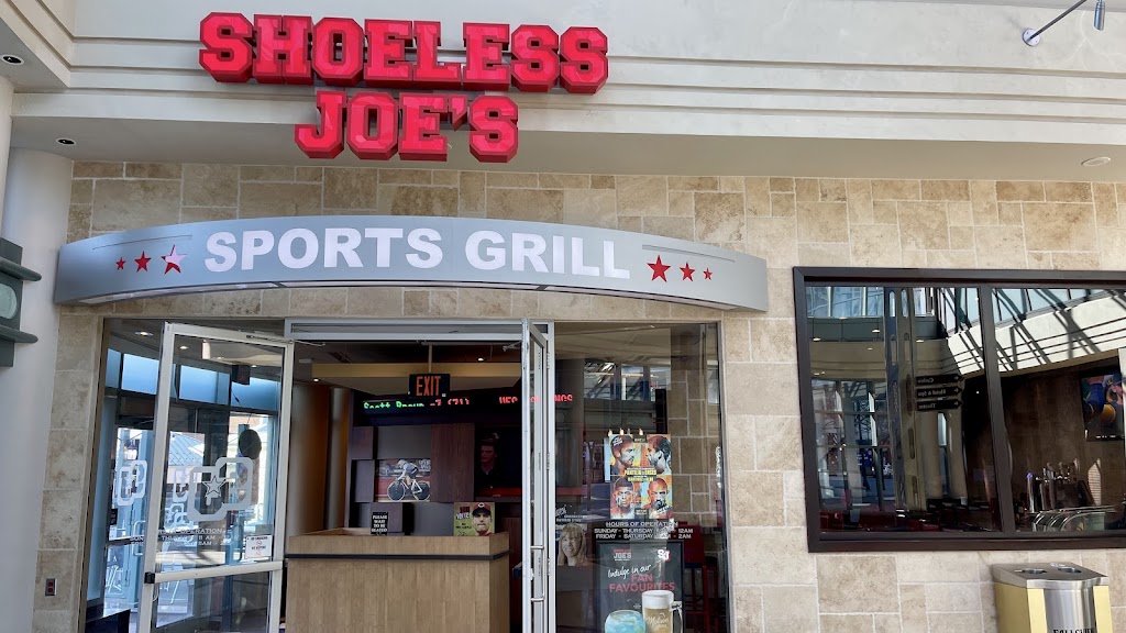 Shoeless Joe's Sports Grill in Niagara-Falls