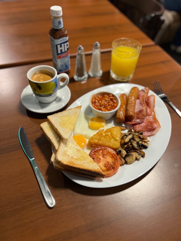 NIL'S pub — Comida y bebida