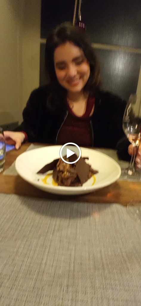 Tomate Bistro — Videos