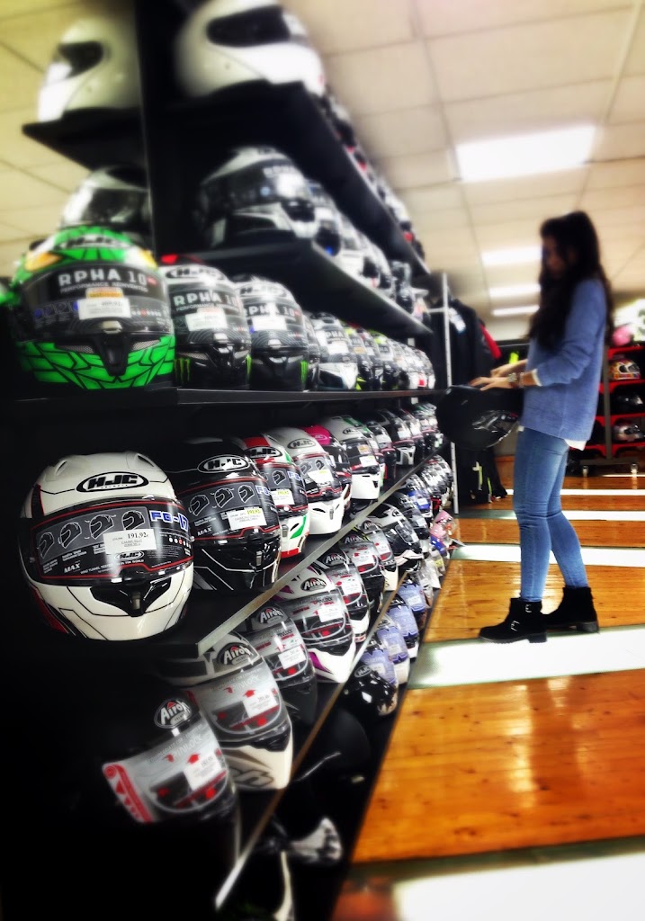 Automoto Eguia concesionario oficial DUCATI-KYMCO- ZONTES-SUPER SOCO-ITALJET-YADEA — Casco de motocicleta