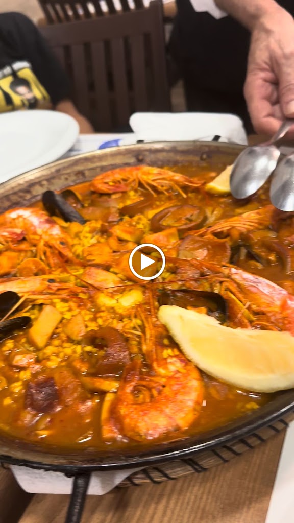 Restaurante CASA FERREIRO — Videos