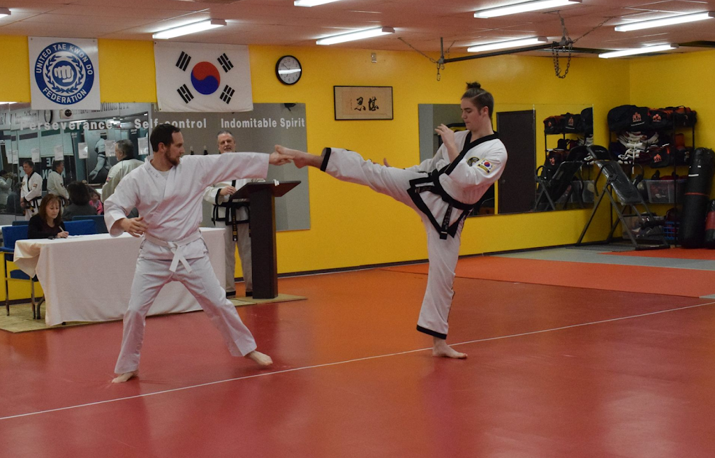  Yun's Academy of Tae Kwon Do