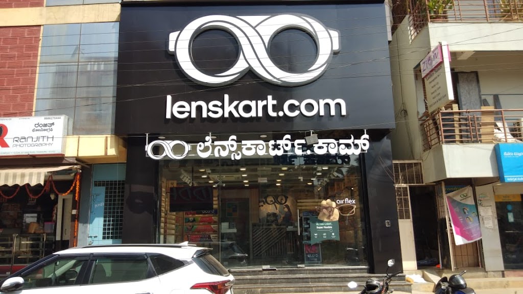 Lenskart Com At Sit Main Road Tumkur