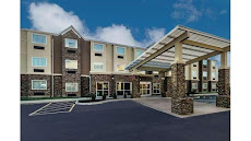 La Quinta Inn & Suites by Wyndham Collinsville - St. Louis