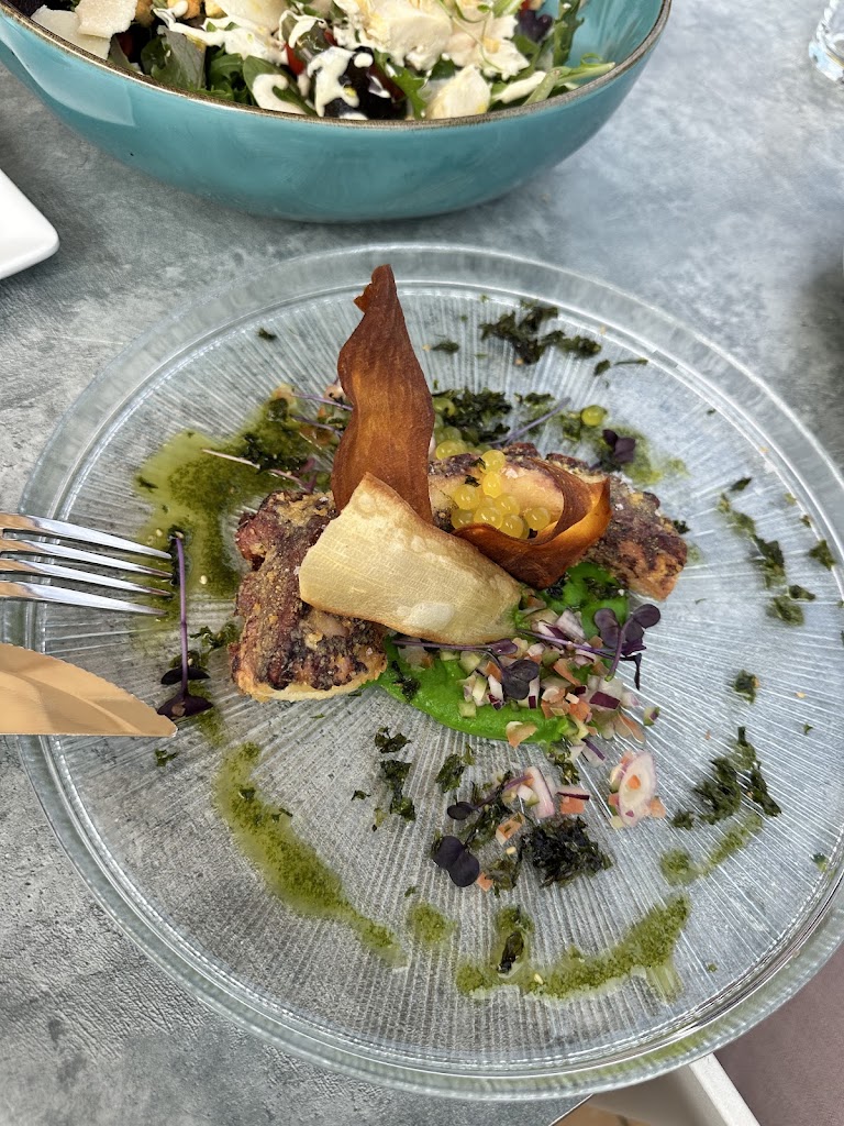Nuzza Beach & Terrace Restaurant — Comida y bebida