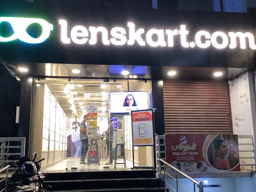 Lenskart Com At Karamana Trivandrum