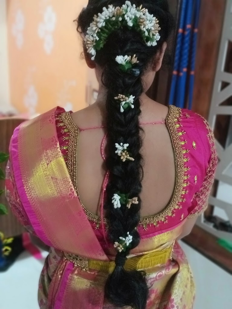 Meena Beauty Parlour
