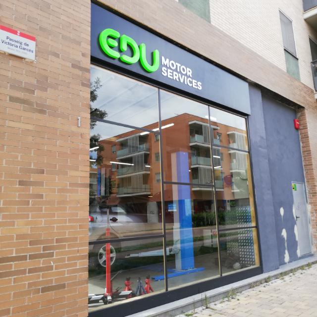 EDUTALLERES SL Taller Mecanico — Exterior