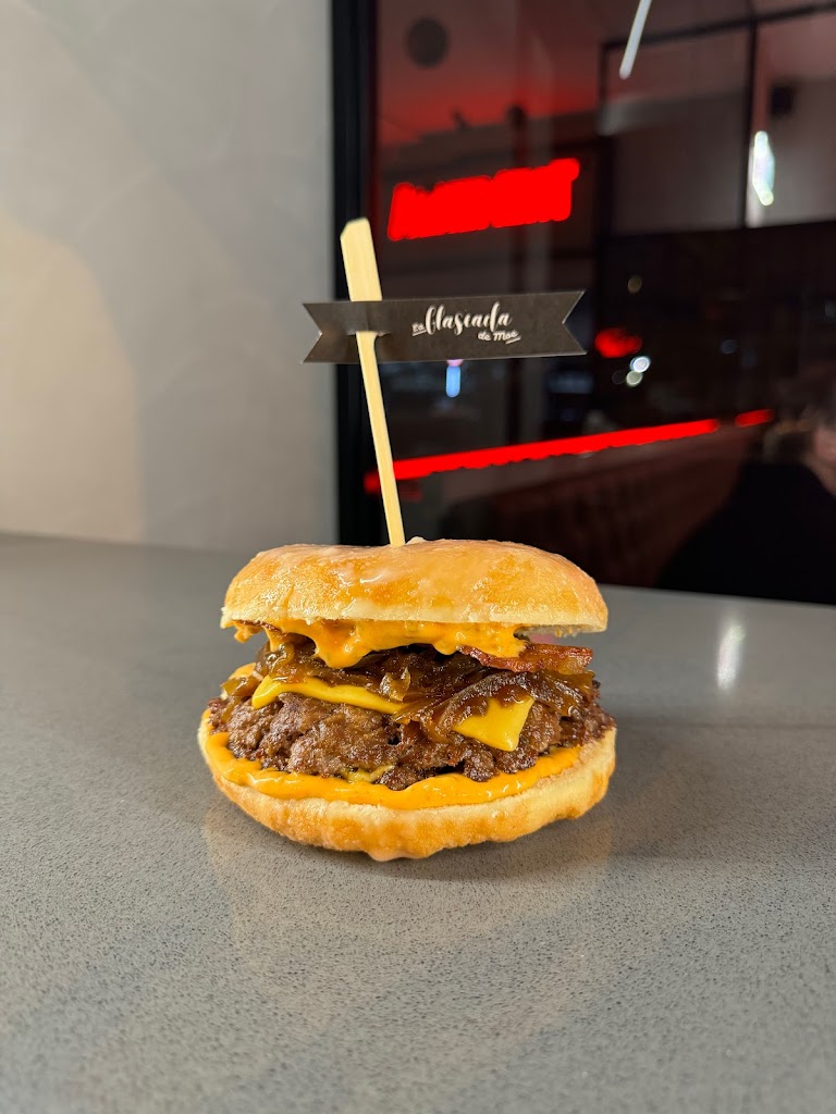 Tremenda Ruiz Brothers Burgers I Hamburgueseria Santa Pola — Comida y bebida