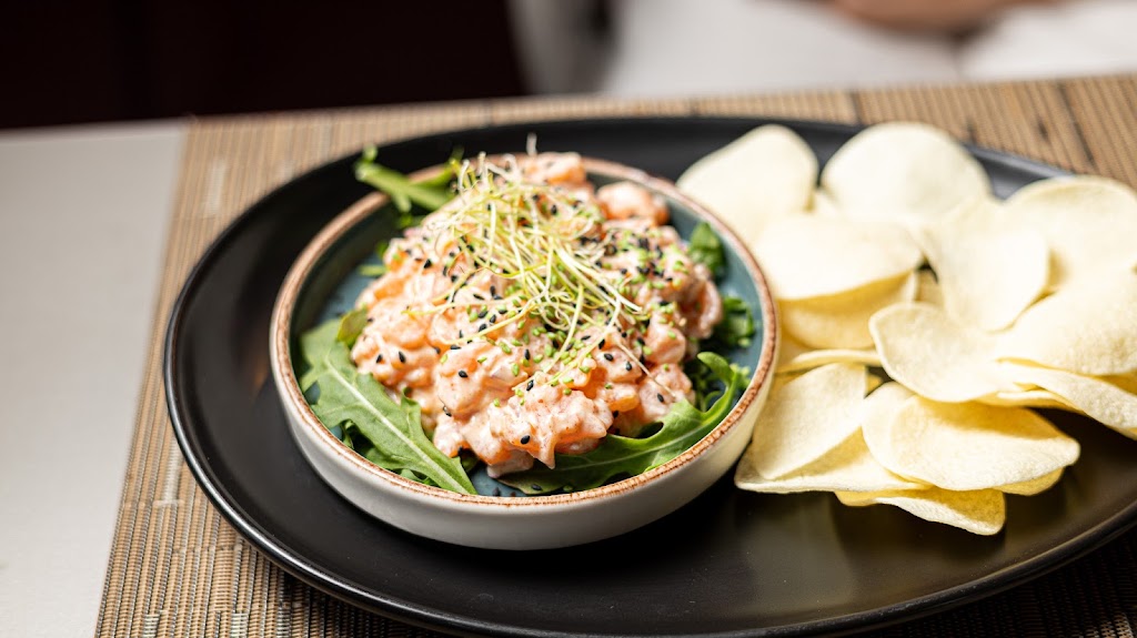 Karmela Restaurant — Comida y bebida