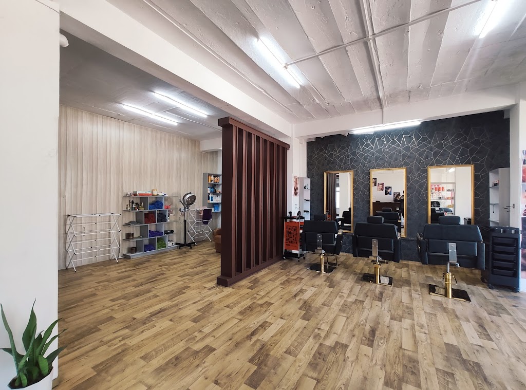 Sansiri Unisex Salon And Spa