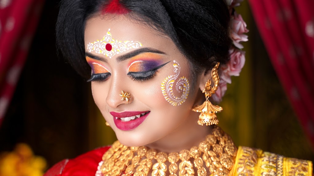 Debi Z Makeover Beauty Salon Academy