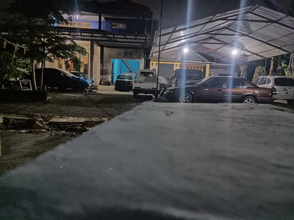 BENGKEL MOBIL TIGA BERSAUDARA