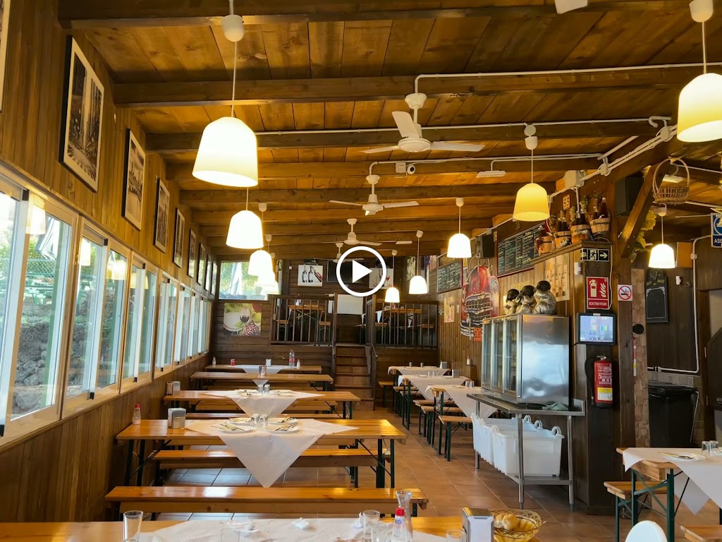 Guachinche La Casona — Videos
