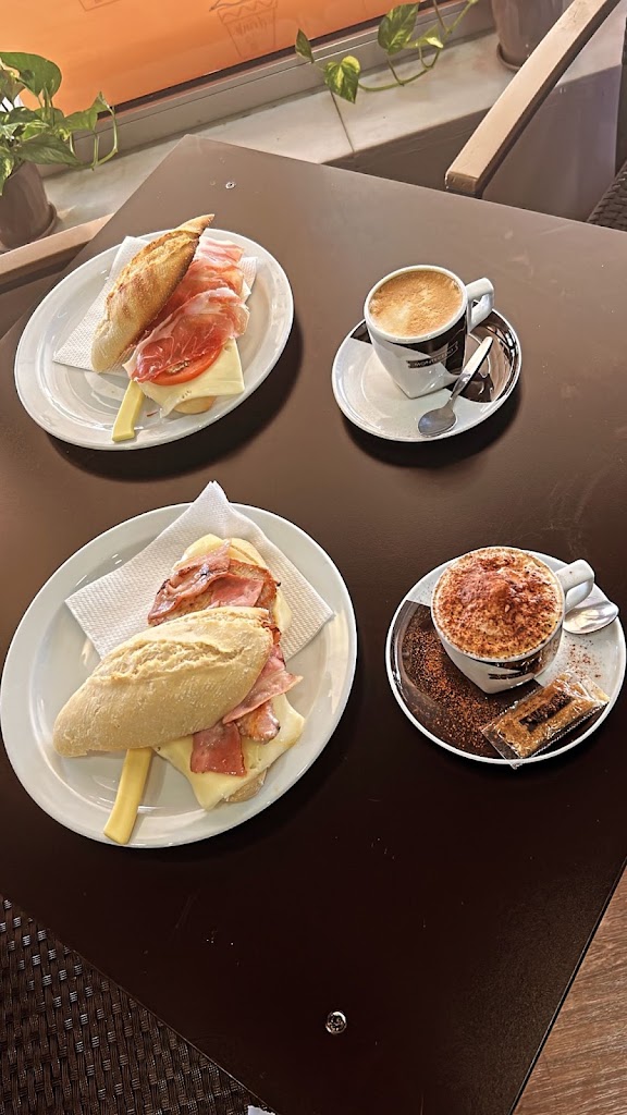 Cafe OKEYMAS Las Salinas — Cafe