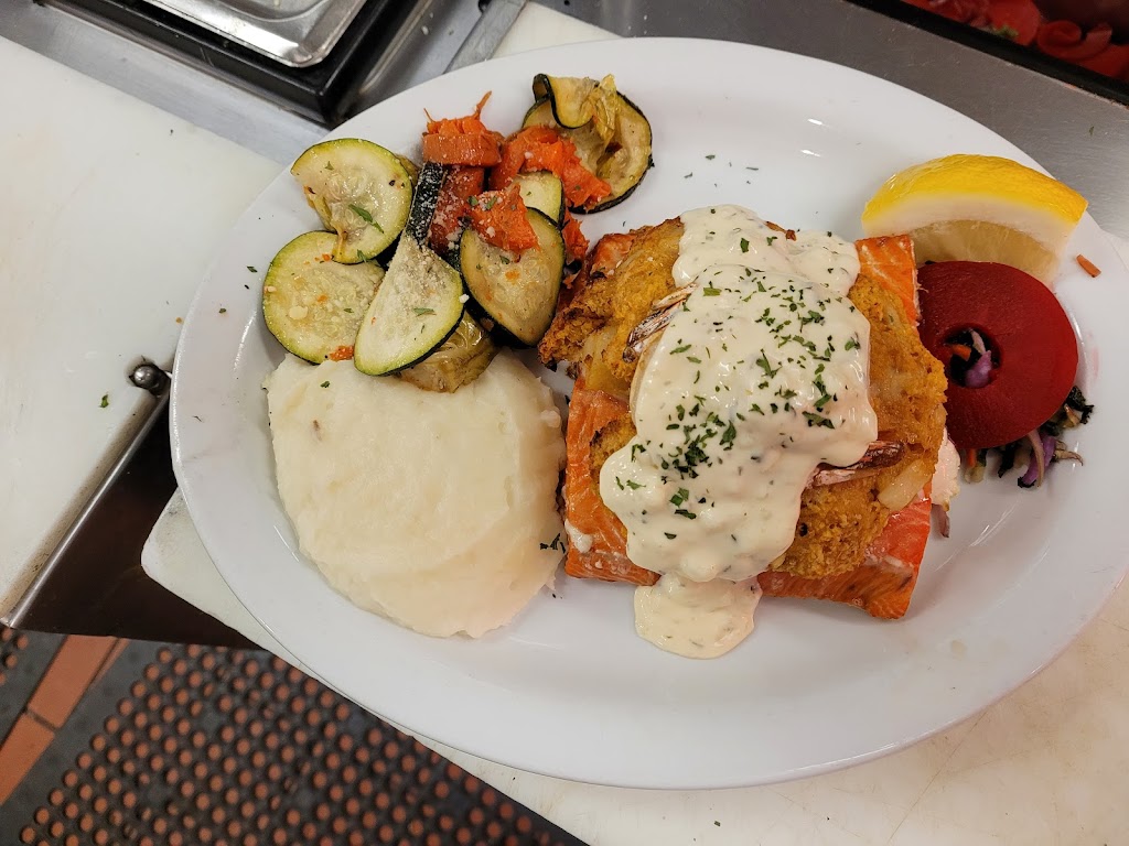  Eddie B's White Spruce Inn